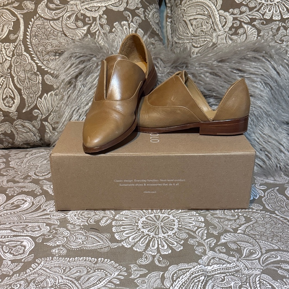 EUC Nisolo Leather Women's Emma d’Orsay Oxford shoes.